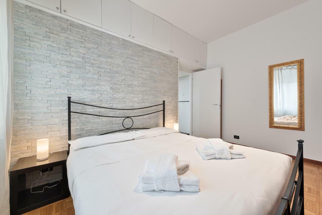 Lungo Dora With Balcony And Panoramic View Apartment Torino Exterior foto